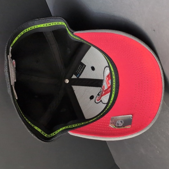 Reebok ,Center Ice Collection , NHL New Jersey Devils Men's Fitted Hat,Size S/M. - Picture 5 of 9